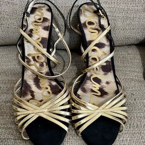 Sam Edelman The Harlette Gold and Black Strappy Heel size 9